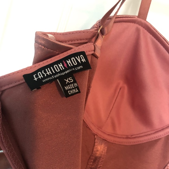 Fashion Nova satiny pink mauve bodycon dress - Picture 6 of 8